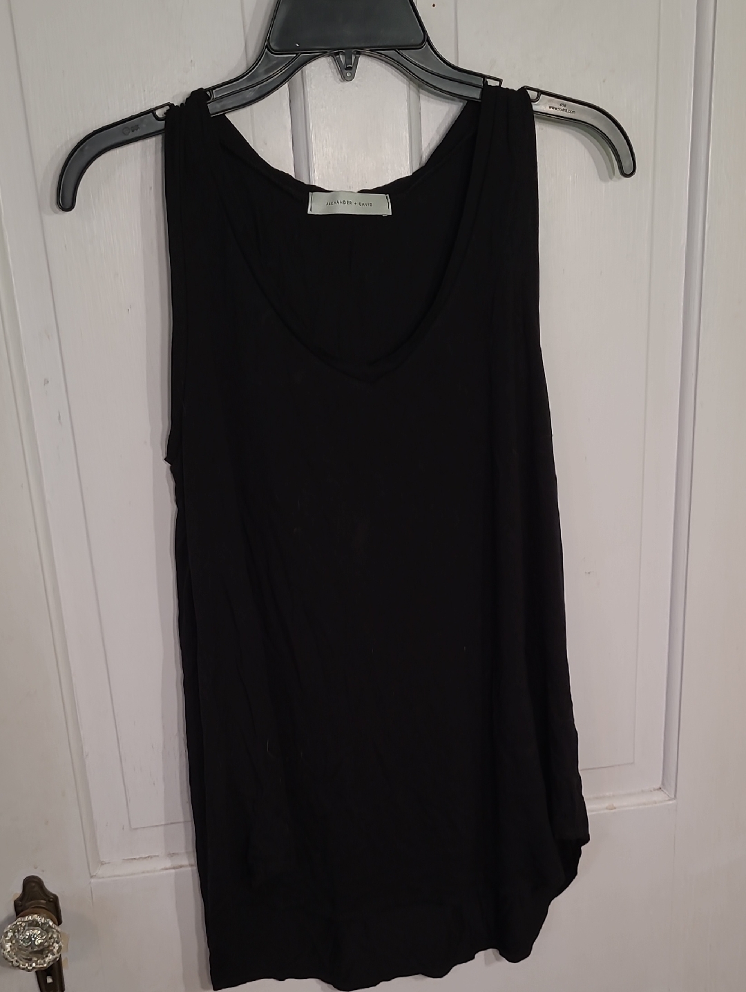 Black Sleeveless V-Neck Tank Top - Casual Women's Top Size M